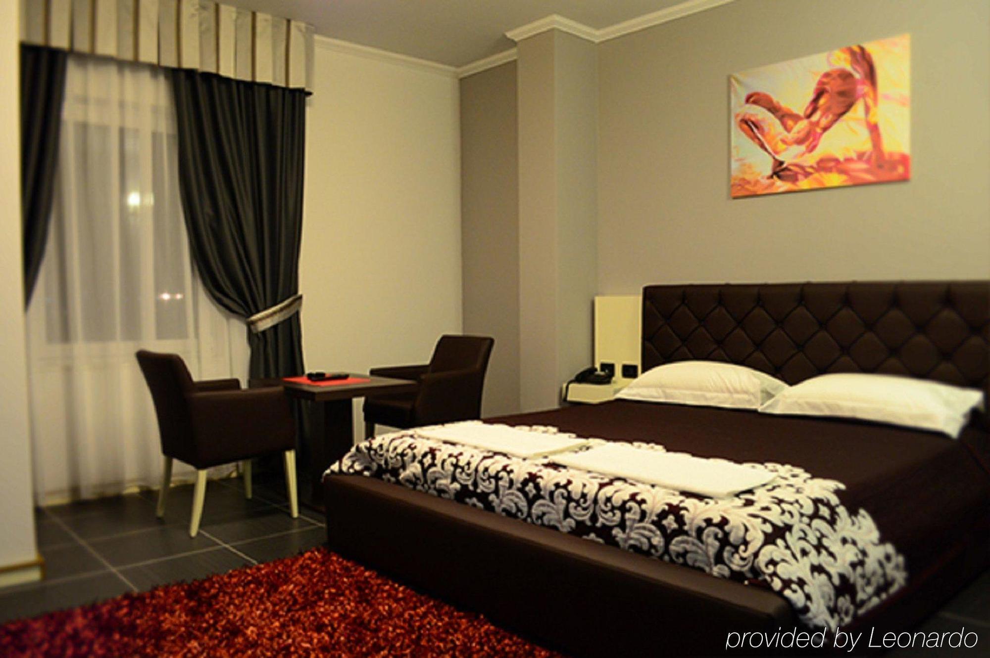 Hotel Mustang Vasqarr Extérieur photo